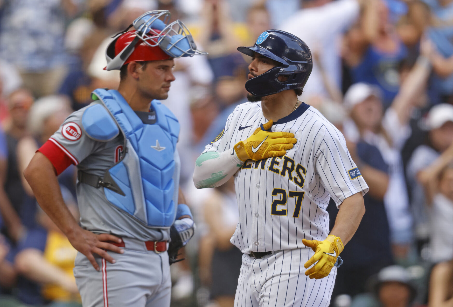 Willy Adames' 3-run homer helps Brewers withstand Elly De La Cruz's big day for Reds